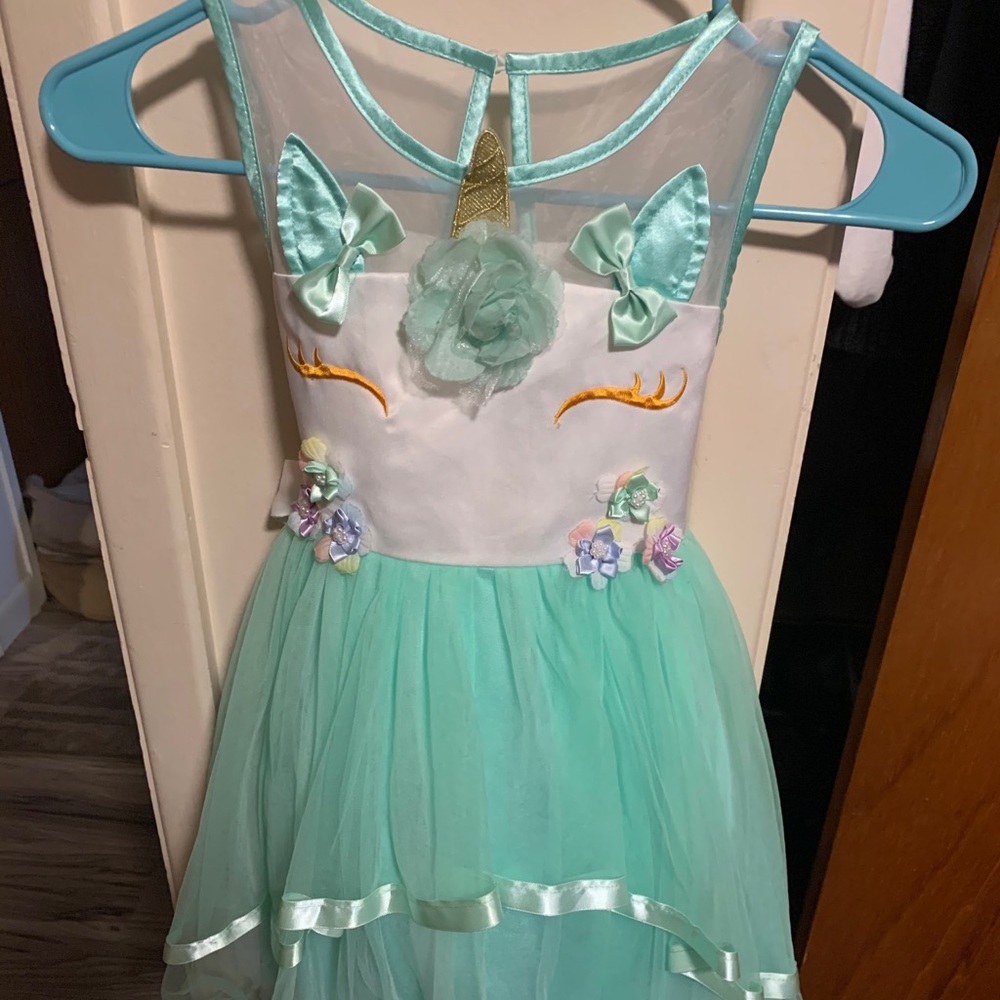 Girls Size 6 Unicorn Dress